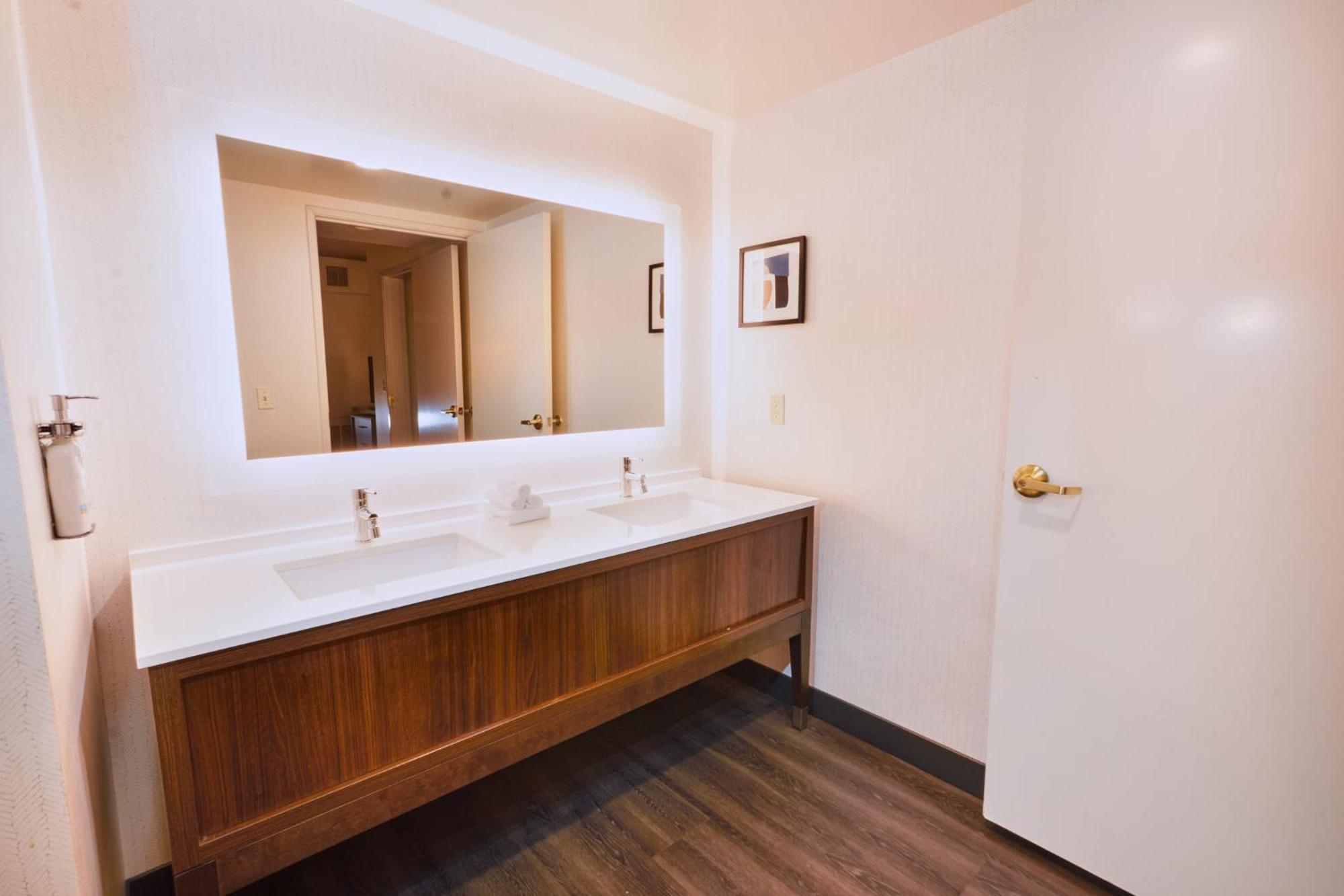 Holiday Inn Oakland Airport By Ihg Exterior foto